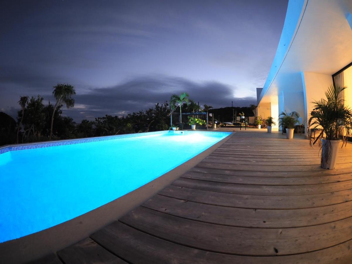 Blue Suites Hanamuro On The Beach Zamami Esterno foto